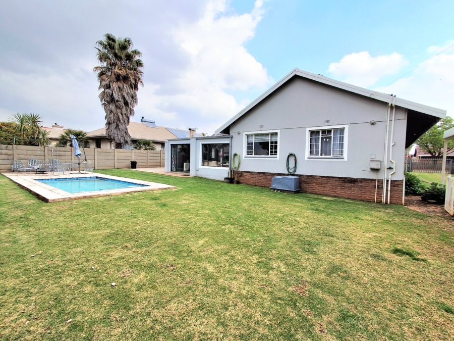 4 Bedroom Property for Sale in Vaalpark Free State
